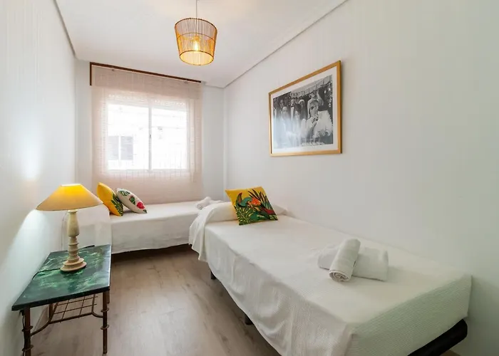 America 21 - Town Center * Cordova